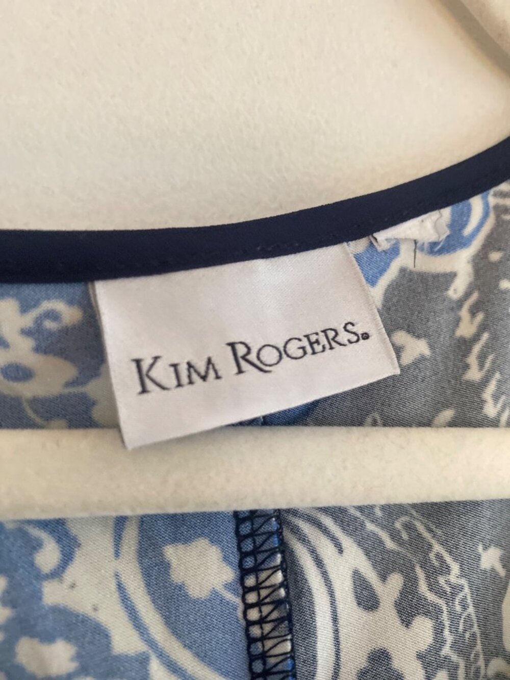 Kim Rogers Women's Blue & Black Paisley Tank with Sheer Overlay Blouse Size L - Picture 5 of 6